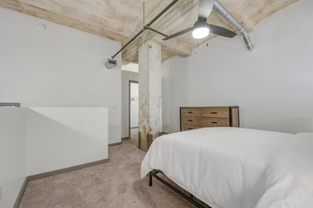 קנזס סיטי 2Br 2Ba Spacious Historic Loft With Gym By Envitae מראה חיצוני תמונה